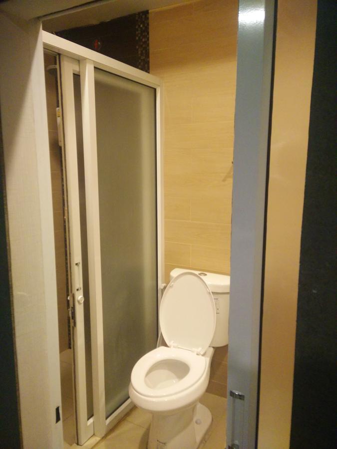 X Kingdom Guest House Чиангмай Экстерьер фото
